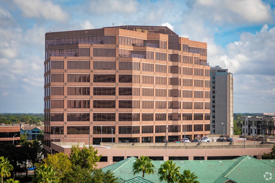 7650 W Courtney Campbell Cswy, Tampa, FL à louer - Photo de l’immeuble – Image 2 sur 10