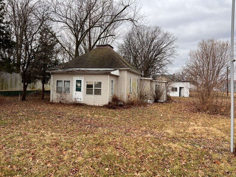 402 & 408 S Grace St, Marissa, IL à vendre - Photo principale – Image 1 sur 16