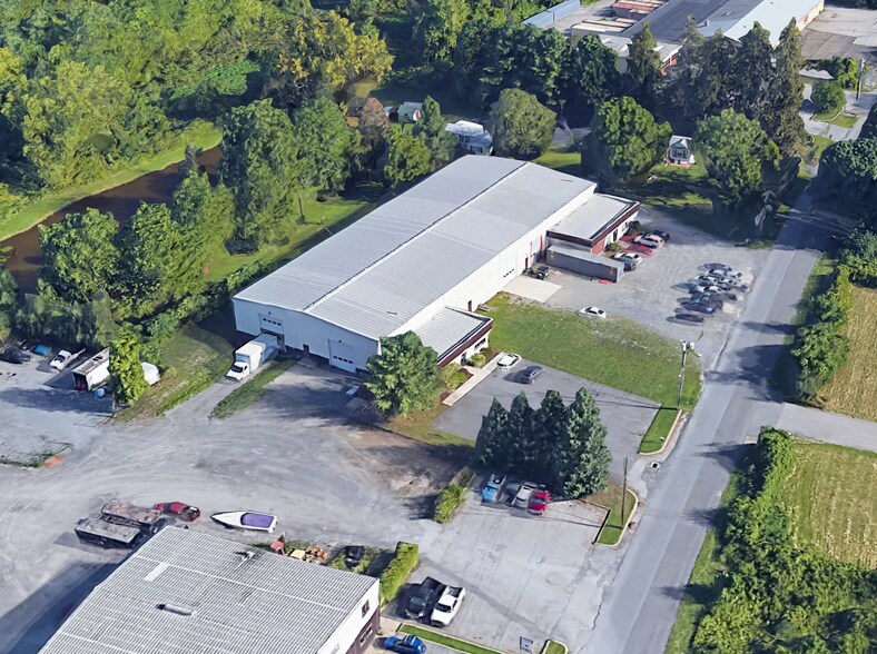 271 Upper North Rd, Highland, NY à vendre - Photo de l’immeuble – Image 2 sur 6