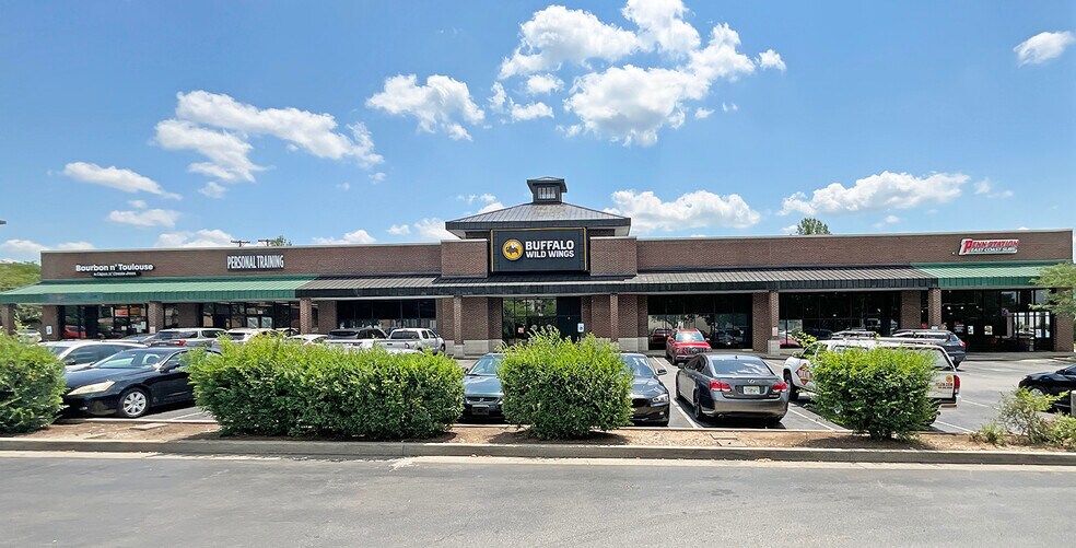 1080 S Broadway, Lexington, KY à louer - Photo de l’immeuble – Image 3 sur 6