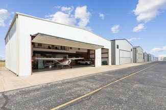 Plus de détails pour 771 Aviator Dr, Fort Worth, TX - Spécialisé à vendre