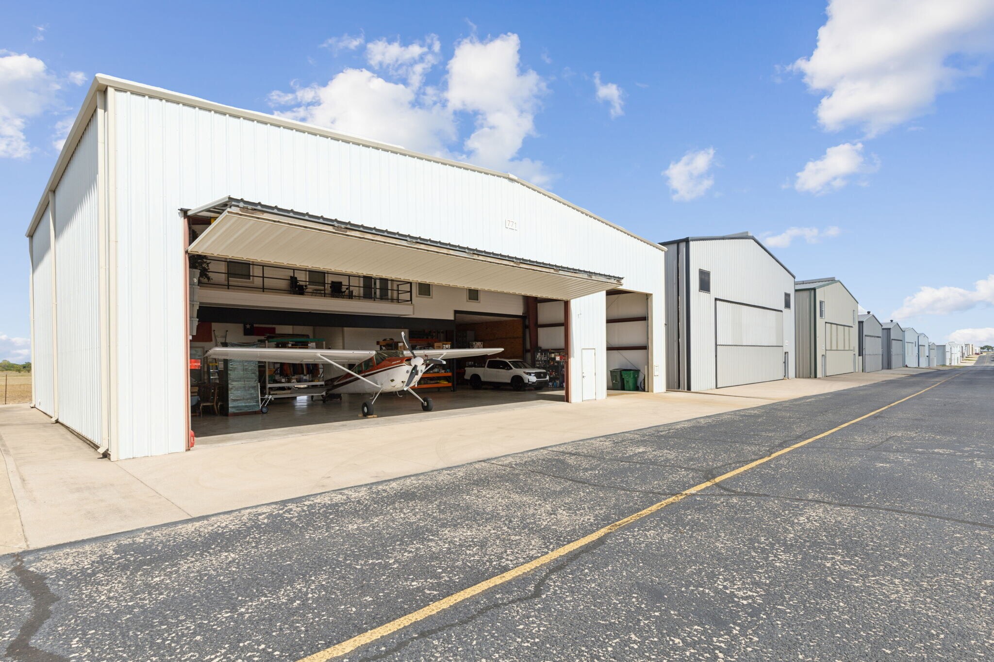 771 Aviator Dr, Fort Worth, TX à vendre Photo principale– Image 1 sur 36