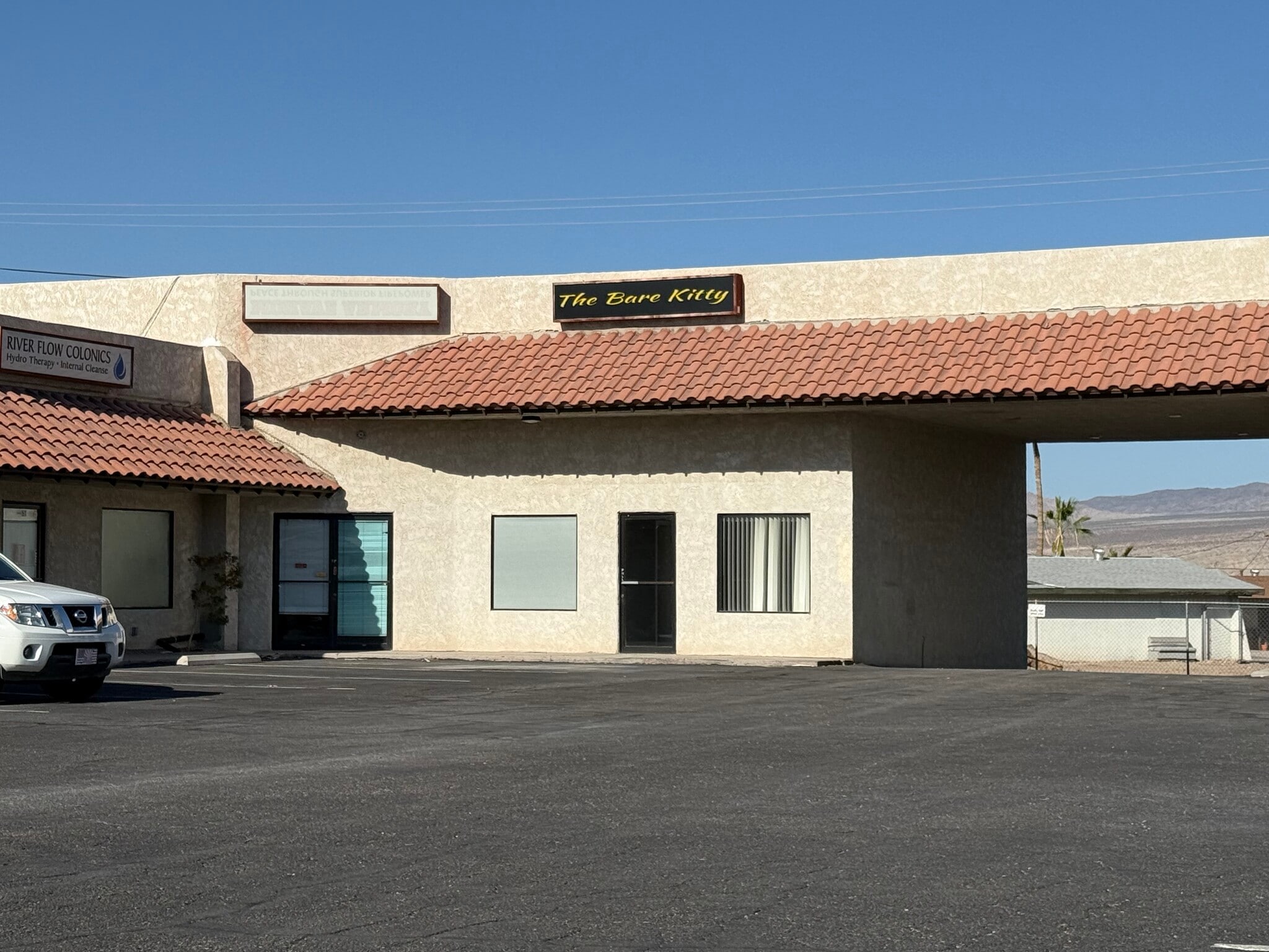 2065 Highway 95, Bullhead City, AZ à louer Photo de l’immeuble– Image 1 sur 30