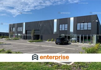 Plus de détails pour Local d'activités à louer