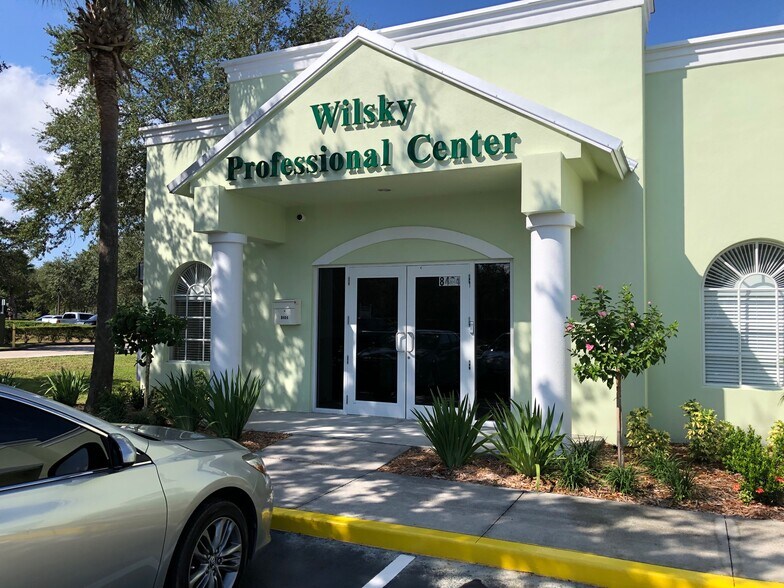 8404-8414 Wilsky Blvd, Tampa, FL à vendre - Photo principale – Image 2 sur 10