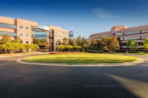 11000 Regency Pky, Cary, NC à louer Photo principale– Image 1 sur 43