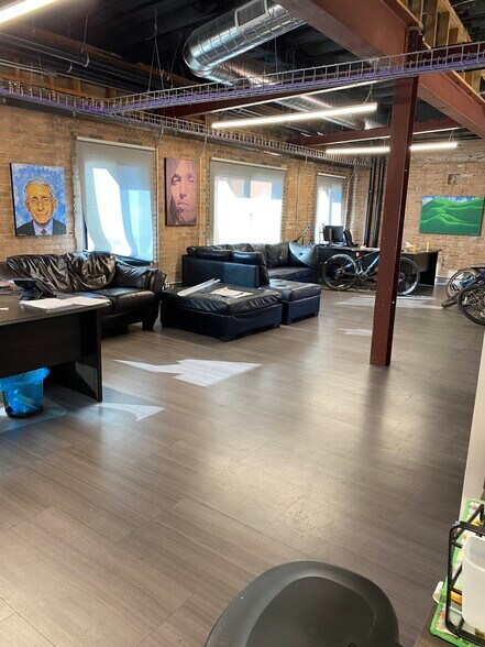 1401 S Virginia St, Reno, NV à vendre - Photo intérieure – Image 3 sur 23