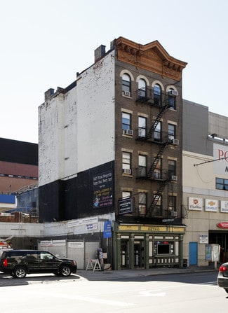 Plus de détails pour 714 11th Ave, New York, NY - Local commercial à louer