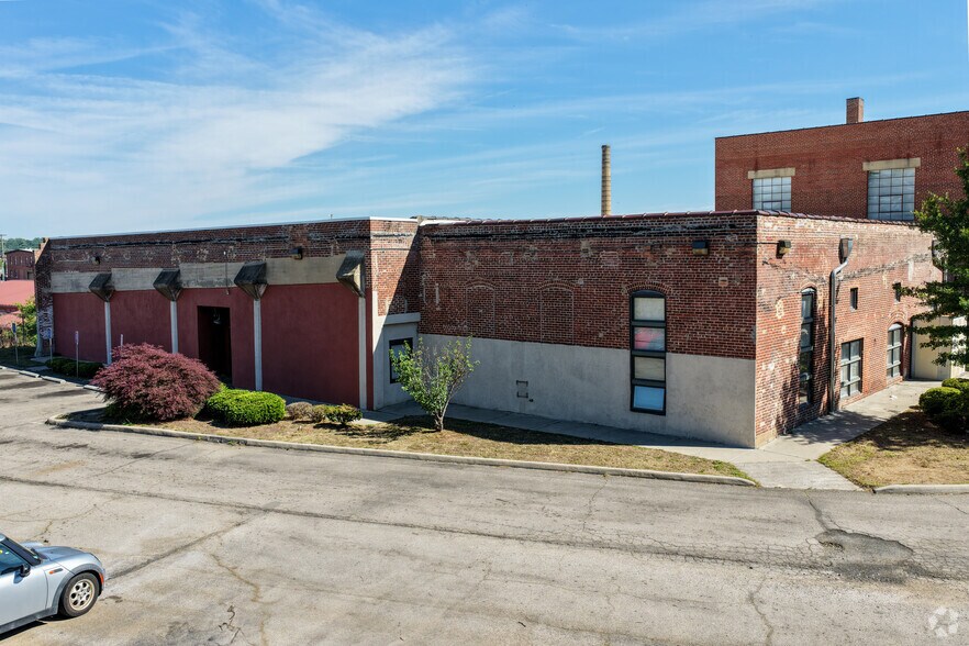 614 Lynn St, Danville, VA à louer - Photo de l’immeuble – Image 3 sur 10