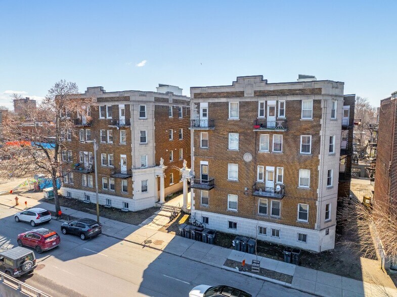 4710 Boul Decarie, Montréal, QC à vendre - Photo de l’immeuble – Image 2 sur 18