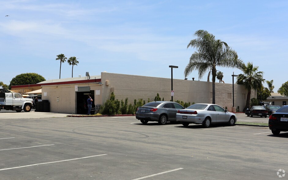 1710 Mission Ave, Oceanside, CA à vendre - Photo de l’immeuble – Image 3 sur 3