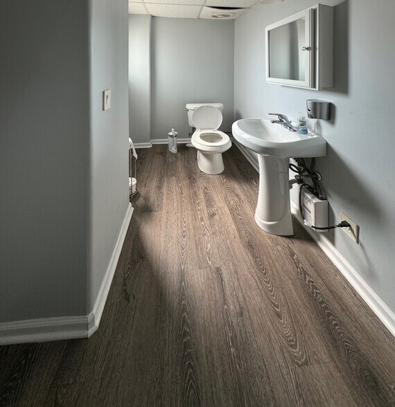 366-368 Bluff City Blvd, Elgin, IL à louer - Photo de l’immeuble – Image 3 sur 26