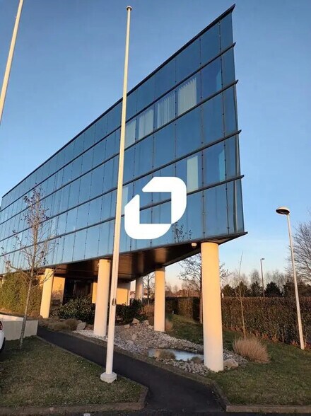 Bureau dans Noyelles-Godault à louer - Photo de l’immeuble – Image 2 sur 5