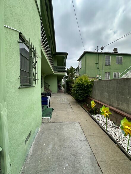 4161 Marlton Ave, Los Angeles, CA à vendre - Photo de l’immeuble – Image 3 sur 5