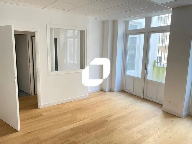 Plus de détails pour Bureau à vendre
