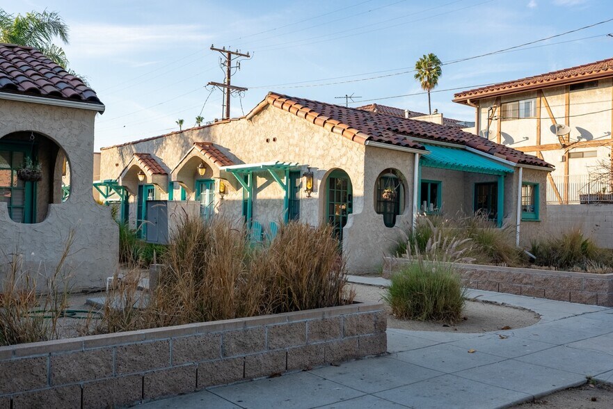 615 S Columbus Ave, Glendale, CA à vendre - Photo de l’immeuble – Image 2 sur 39