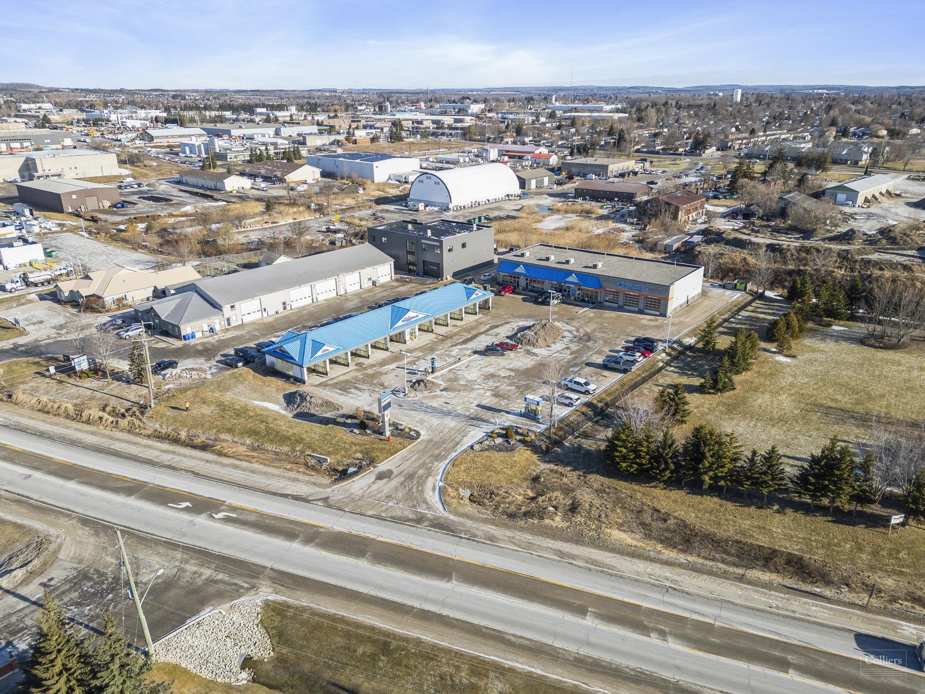 670 Riddell Rd, Orangeville, ON à vendre Photo de l’immeuble– Image 1 sur 13