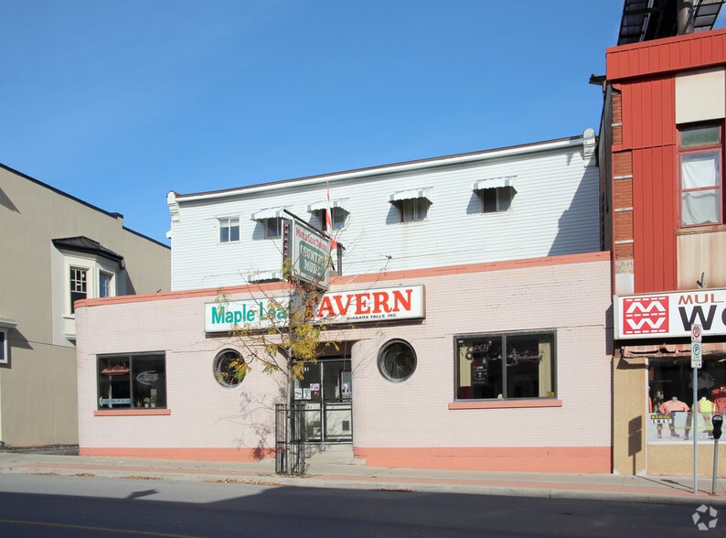 5831 Ferry St, Niagara Falls, ON à vendre - Photo de l’immeuble – Image 2 sur 2