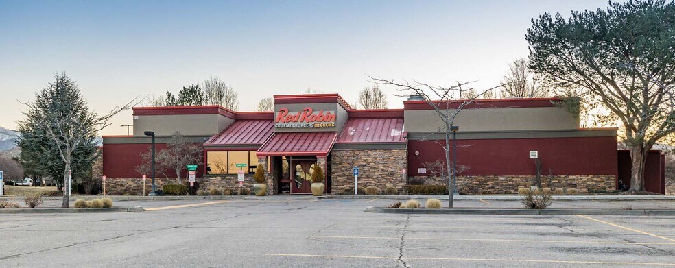 211 W Parkcenter Blvd, Boise, ID à vendre - Photo de l’immeuble – Image 3 sur 12