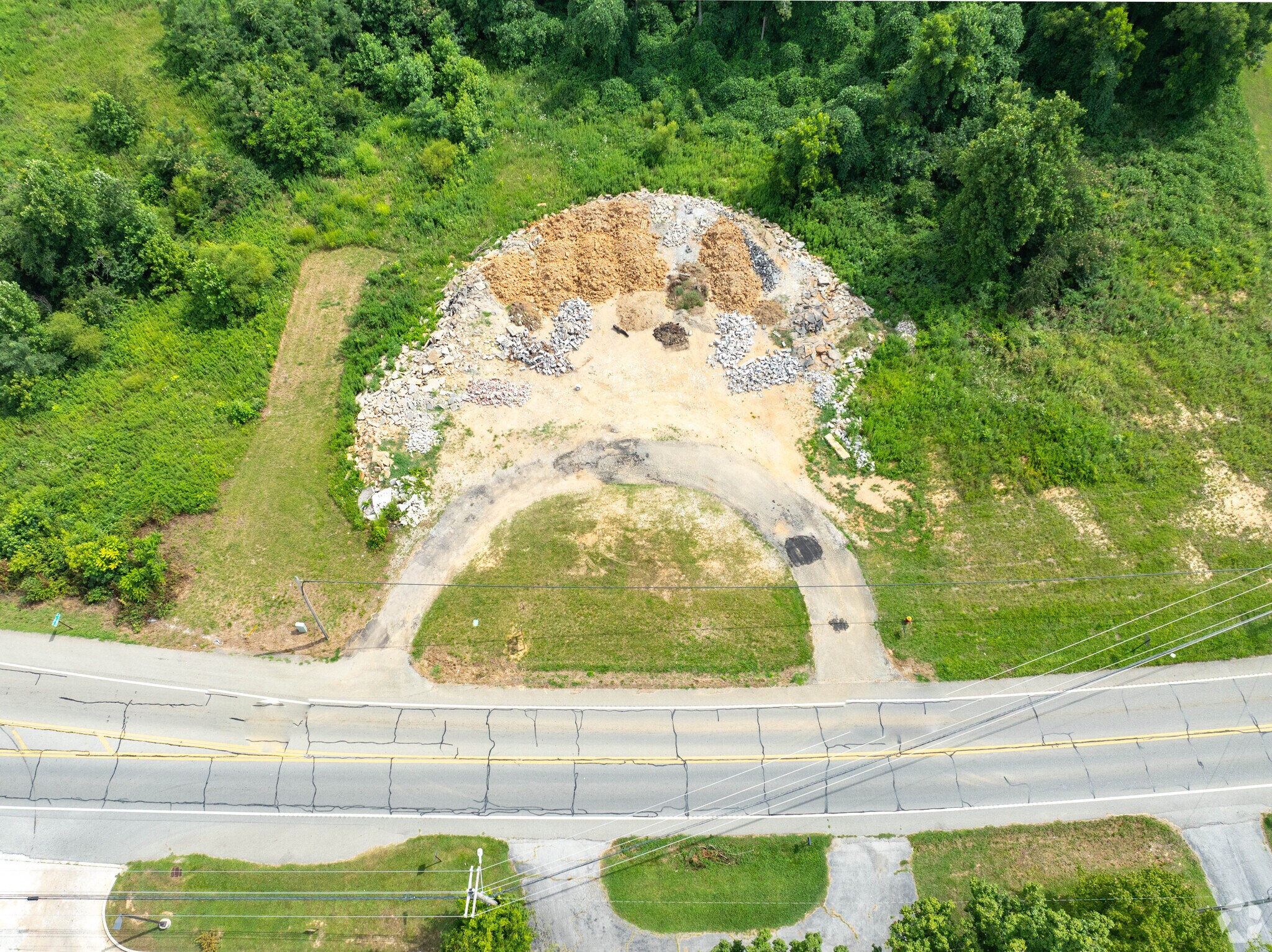 Commercial Land For Sale portefeuille de 2 biens à vendre sur LoopNet.fr Photo principale– Image 1 sur 3