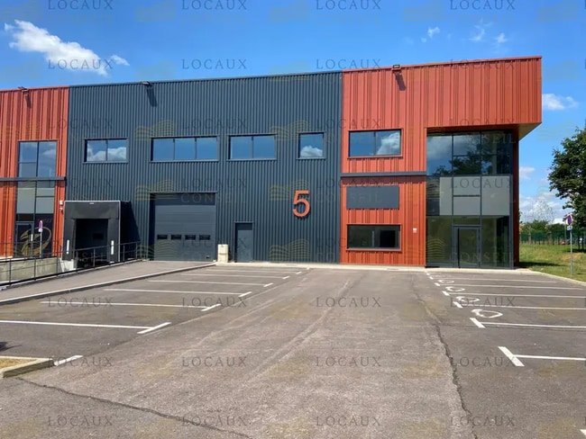 Plus de détails pour Local d'activités à louer