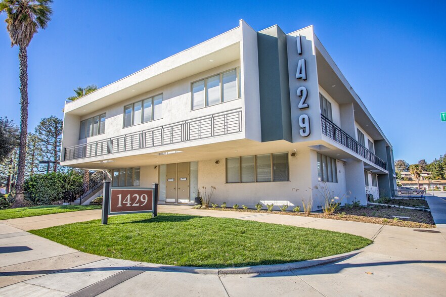 1429 Thousand Oaks Blvd, Thousand Oaks, CA à louer - Photo principale – Image 2 sur 15