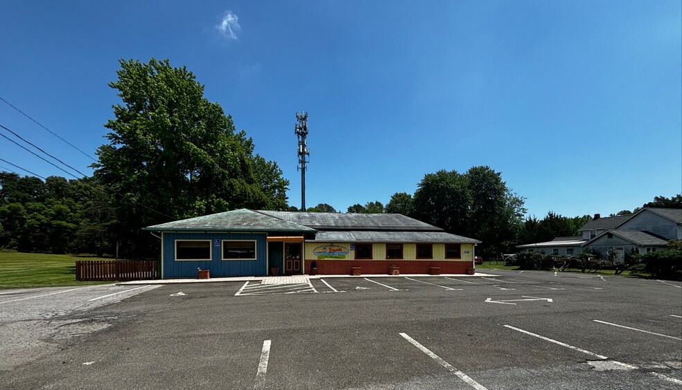 1246 Mayo Rd, Edgewater, MD à vendre - Photo de l’immeuble – Image 2 sur 12