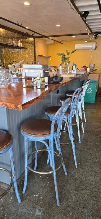 Plus de détails pour 2629 Broadway St, Redwood City, CA - Local commercial à louer