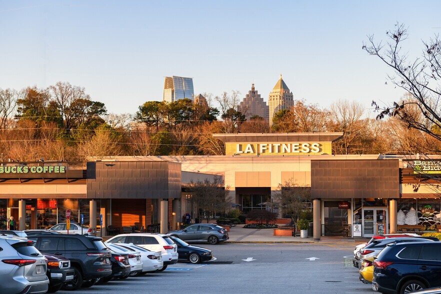 1544 Piedmont Rd NE, Atlanta, GA à louer - Photo de l’immeuble – Image 1 sur 4