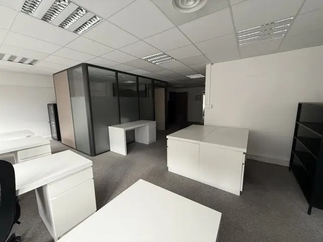 Bureau dans Marseille à louer - Photo intérieure – Image 2 sur 6