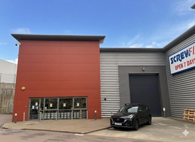 Surrey Canal Rd, Londres à louer - Photo de l’immeuble – Image 2 sur 6