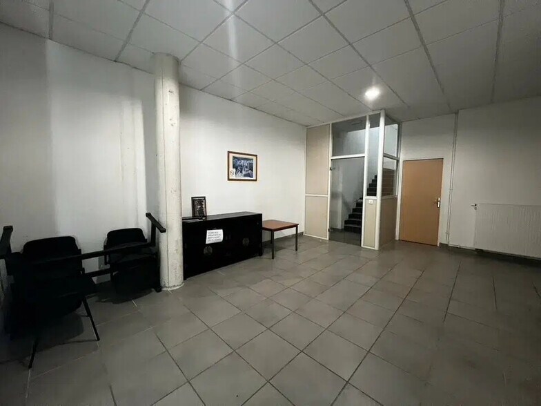 Bureau dans Beauvais à louer - Photo de l’immeuble – Image 1 sur 24