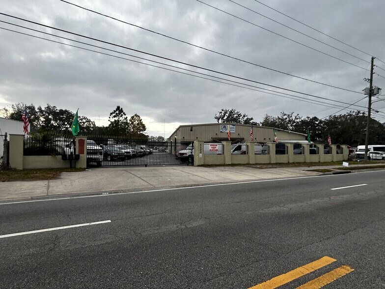 5200 Old Winter Garden Rd, Orlando, FL à vendre - Photo de l’immeuble – Image 2 sur 19