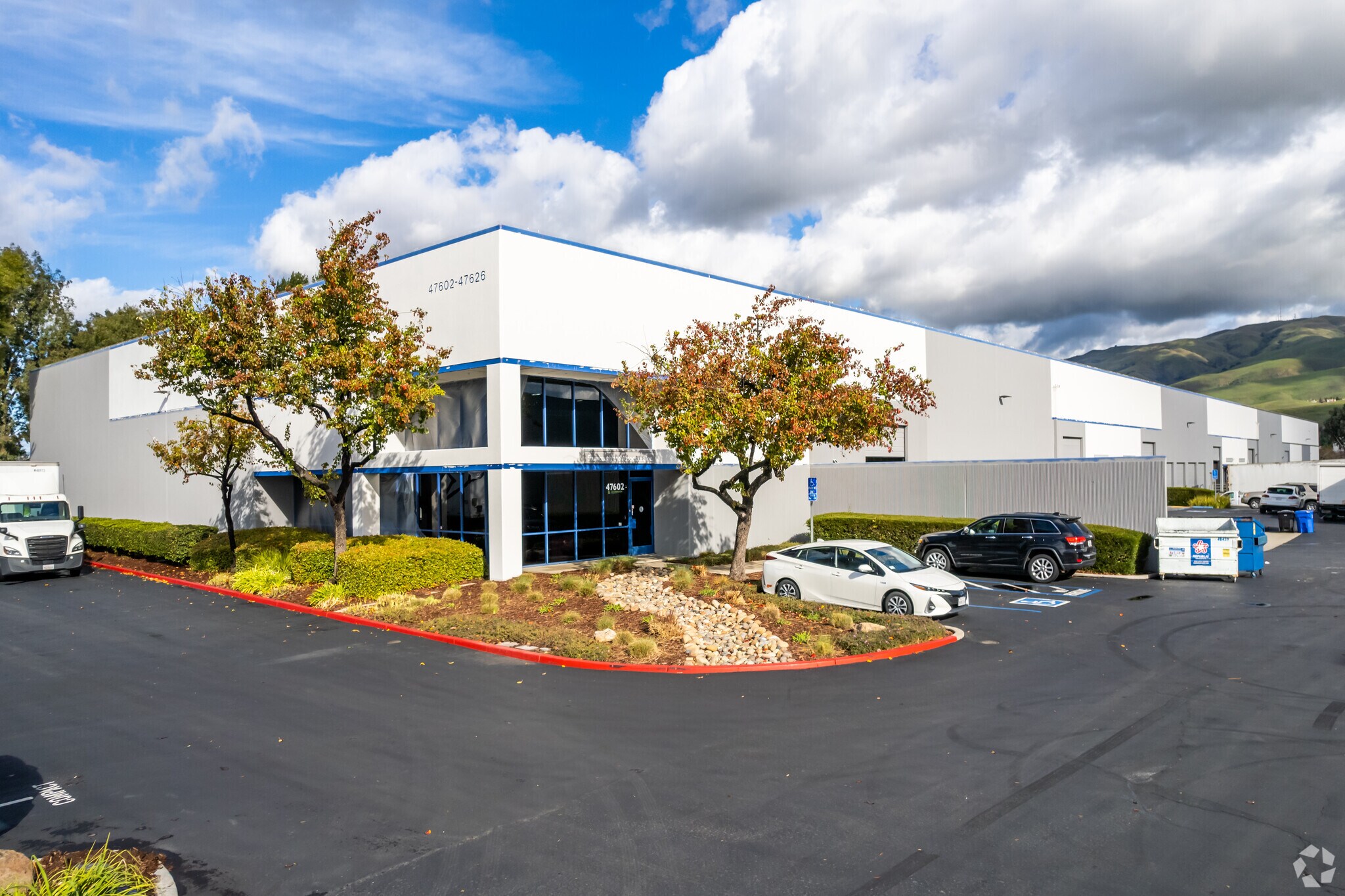 47602-47626 Kato Rd, Fremont, CA à louer Photo de l’immeuble– Image 1 sur 5