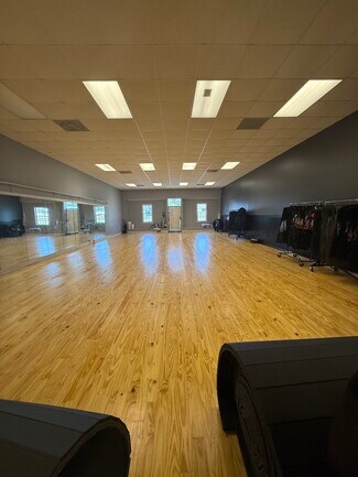 Plus de détails pour 130-134 E Main St, Marshville, NC - Local commercial à louer