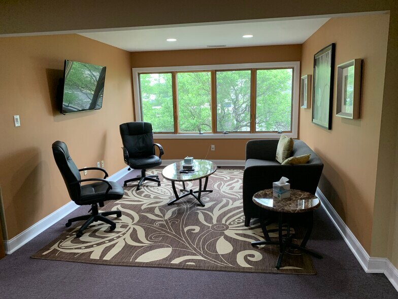 3554 Hulmeville Rd, Bensalem, PA à vendre - Photo de l’immeuble – Image 3 sur 15