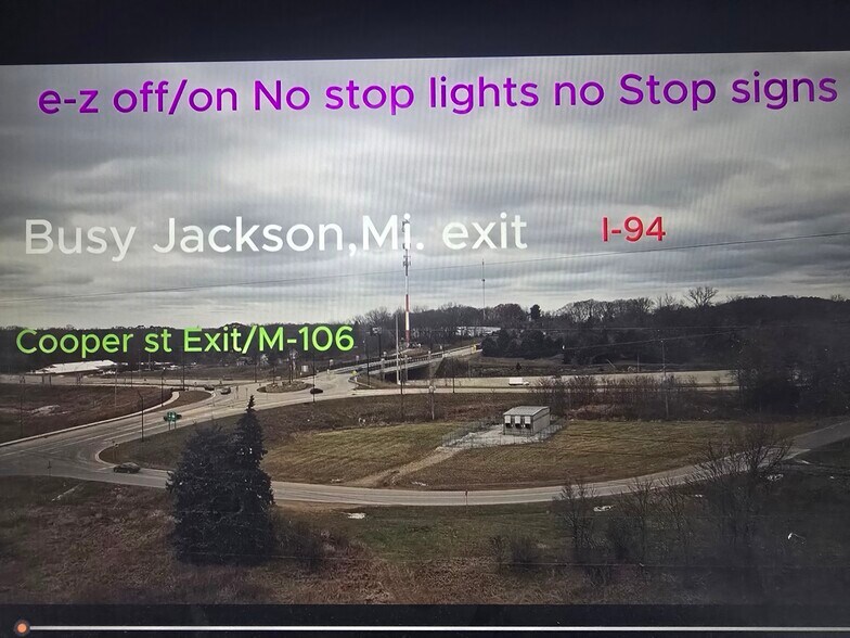 116-126 Frost St, Jackson, MI à vendre - Photo de l’immeuble – Image 1 sur 5