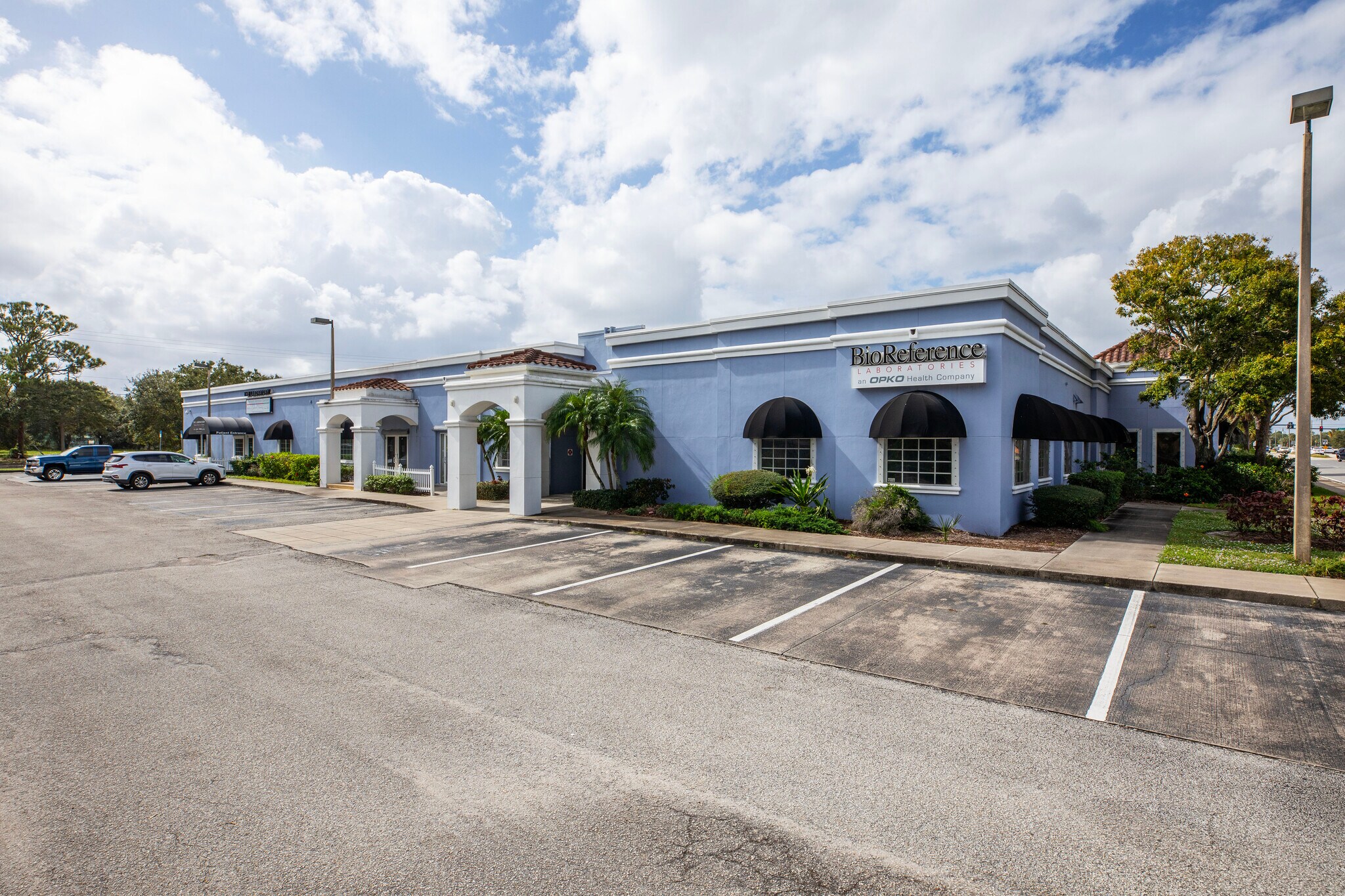27 E Hibiscus Blvd, Melbourne, FL à vendre Photo principale– Image 1 sur 24