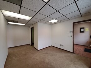 425 Livingston St, Norwood, NJ à louer Photo de l’immeuble– Image 2 sur 4