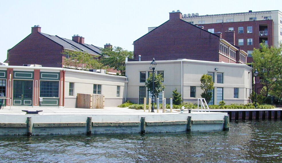 915 S Ann St, Baltimore, MD à louer - Photo de l’immeuble – Image 1 sur 1