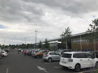 Plus de détails pour Local commercial à louer