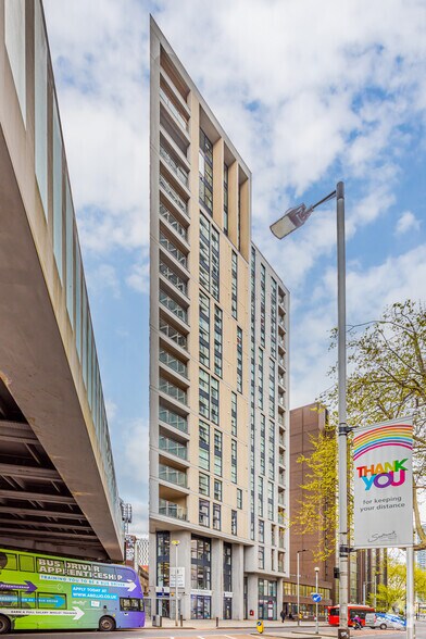 93 Newington Causeway, Londres à louer - Photo de l’immeuble – Image 3 sur 4
