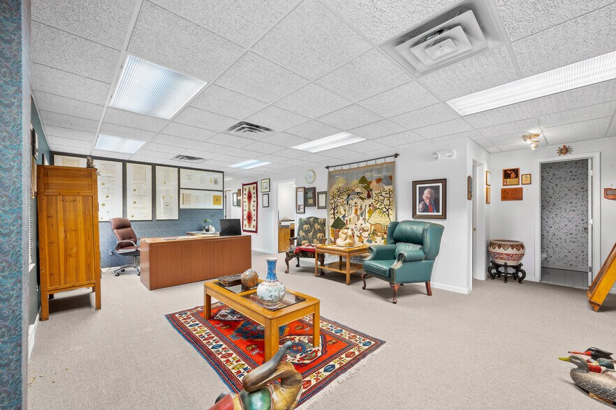 23001-23003 Greater Mack Ave, Saint Clair Shores, MI à vendre - Photo de l’immeuble – Image 3 sur 26