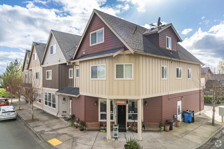 308-314 NE 1st Ave, Battle Ground, WA à louer - Photo principale – Image 1 sur 19