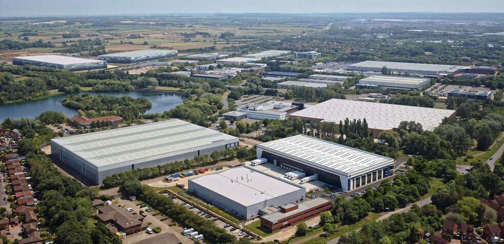 45 Yeomans Dr, Milton Keynes à louer - Photo de l’immeuble – Image 3 sur 7