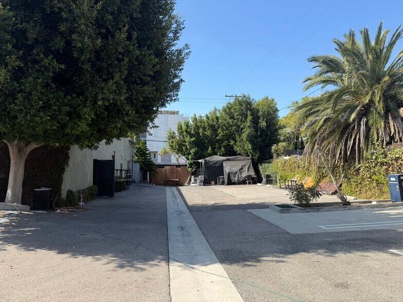 1201-1205 N La Brea Ave, West Hollywood, CA à louer - Photo de l’immeuble – Image 3 sur 26