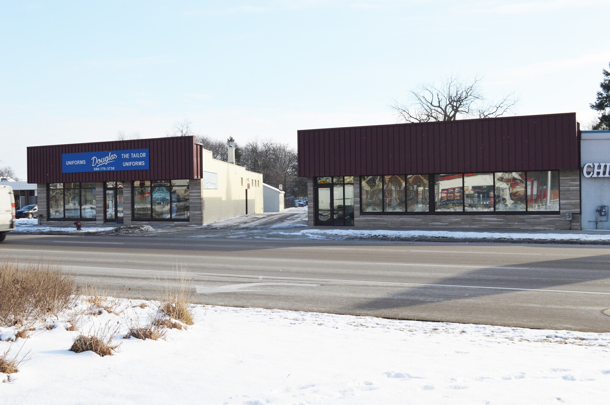 Bureau dans Roseville, MI à vendre Photo de l’immeuble– Image 1 sur 1