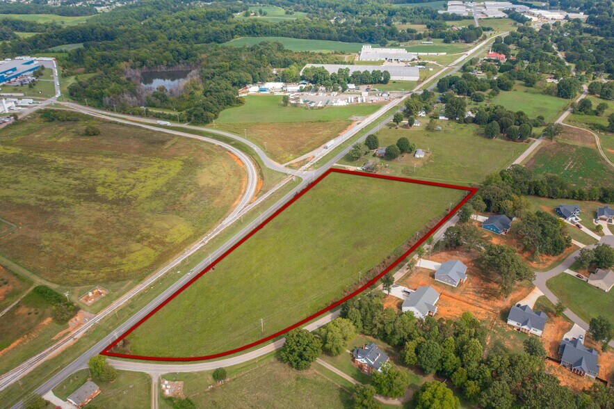 Taylorsville Hwy, Statesville, NC à vendre - Photo de l’immeuble – Image 3 sur 6