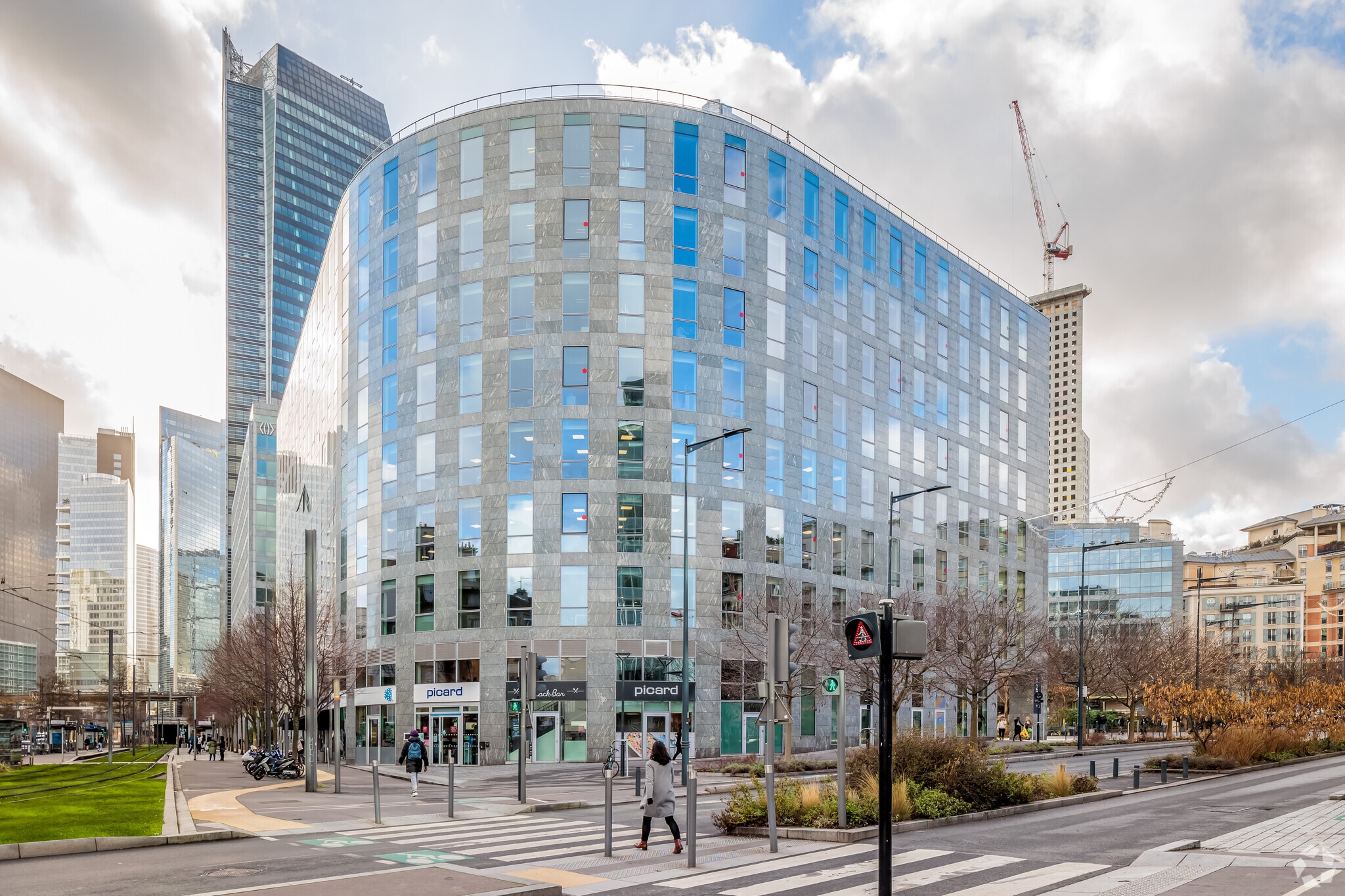 2-14 rue Berthelot, Courbevoie à louer Photo principale– Image 1 sur 5