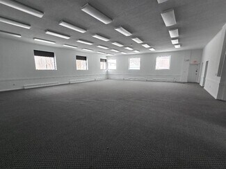 Plus de détails pour 132 Franklin St, Torrington, CT - Local commercial à louer